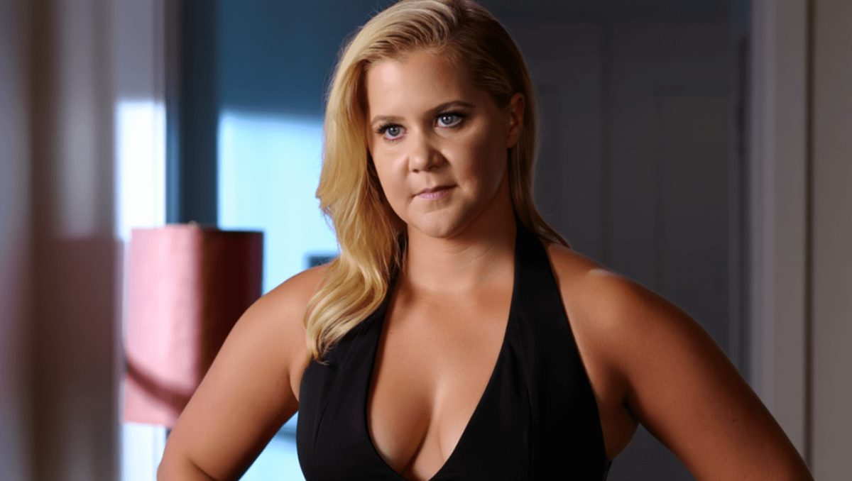 Amy Schumer displays slimmed-down and ‘strong’ figure in low-cut dress after weight loss from Mounjaro