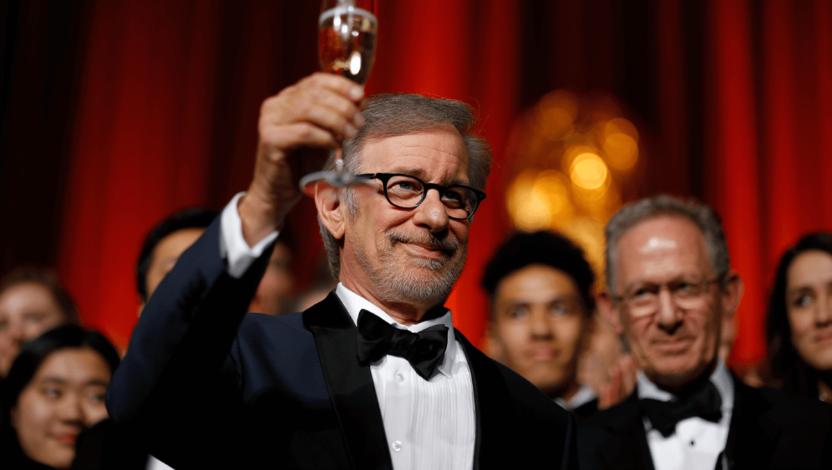 
		Steven Spielberg toasts Oscar contender âHamnetâ at starry LA premiere	