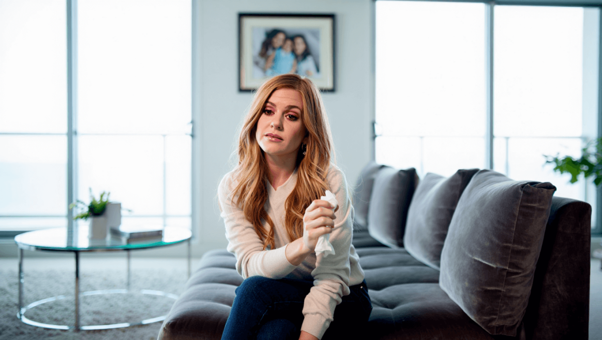 Isla Fisher shares deeper insight into ‘challenging’ divorce from Sacha Baron Cohen: ‘I did have a bit of a cry’