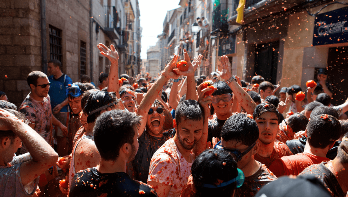 21 Real Festivals From Around The World That Are Soooooo Unbelievable, You'll Think We Made Them Up