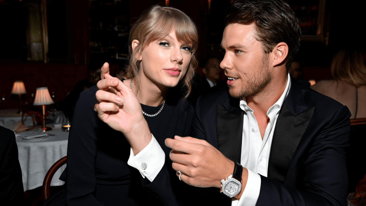 Taylor Swift is (literally) dripping in diamonds with Travis Kelce at Polo Bar