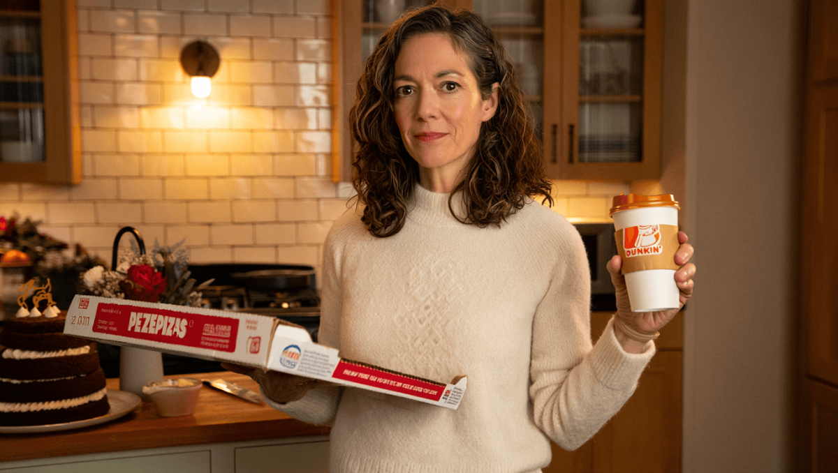 Amy Sedaris’ holiday hacks involve frozen pizza, Dunkin’ and a ‘fantastic’ cake