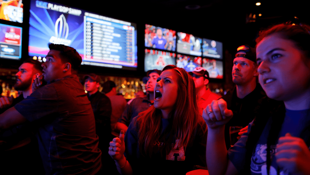 What time is the CFP rankings release today? Channel, TV schedule for College Football Playoff selection show image