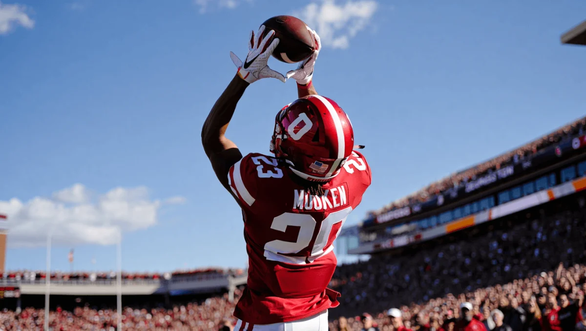 College football bowl schedule: Dates, times, TV channels, live streams to watch every FBS bowl game in 2025-26 image