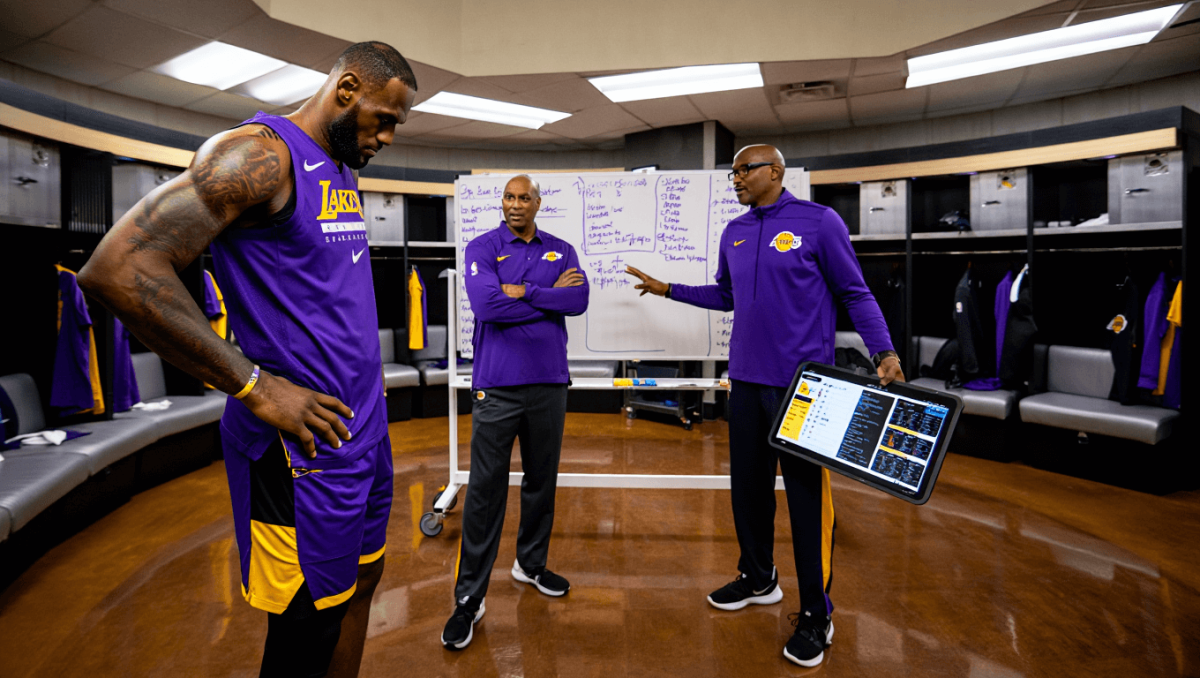 After another blowout loss, Lakers target defensive wings image