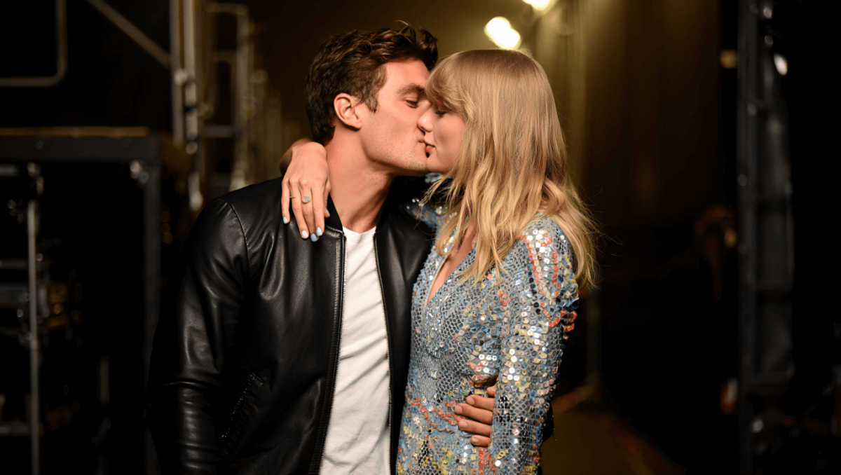 
		Taylor Swift and Travis Kelce share sweet kiss backstage in never-before-seen Eras Tour moment	