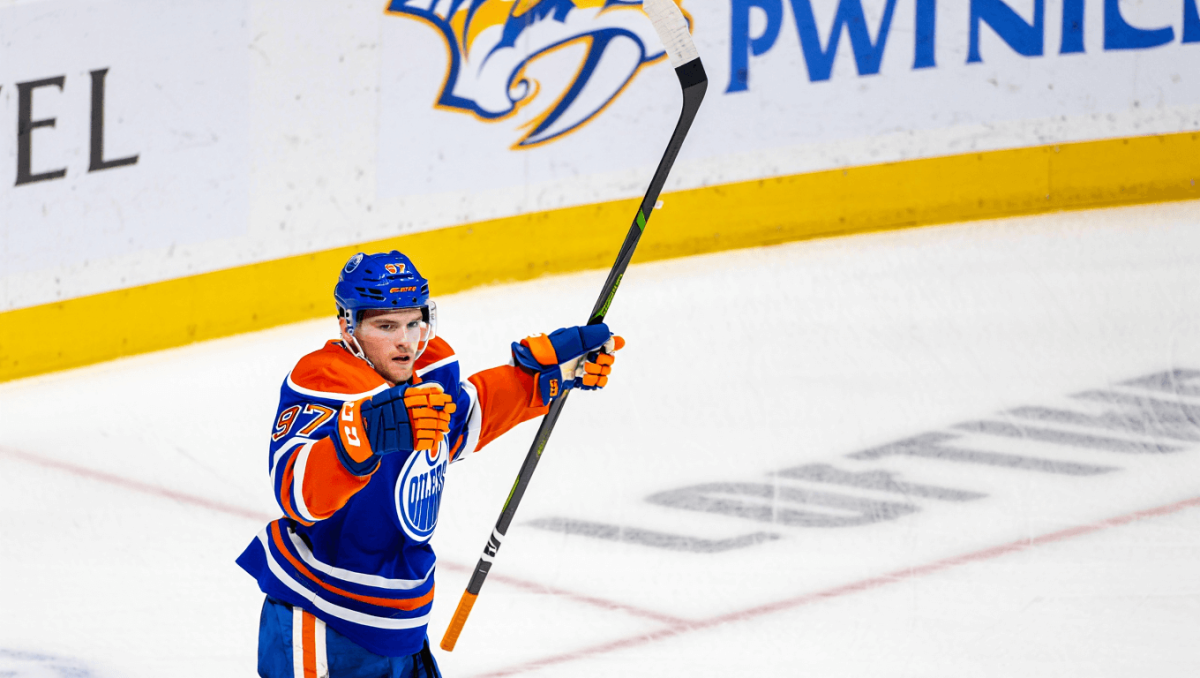 Connor McDavid passes Oilers legend on historic hat trick record list image