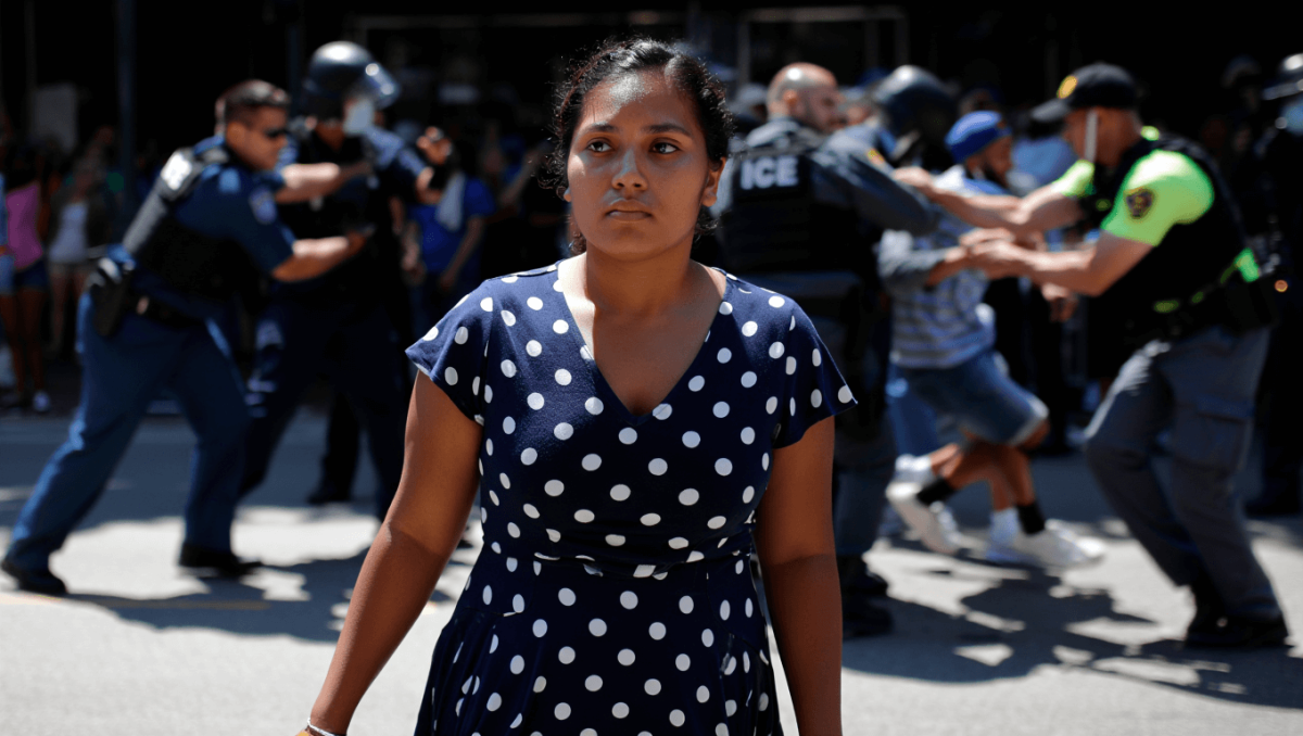 "May We All Have The Courage That The Lady In The Polka Dot Dress And Blazer Had": People Are Applauding This New Yorker Going Viral For Her Reaction To The ICE Raids On Canal Street