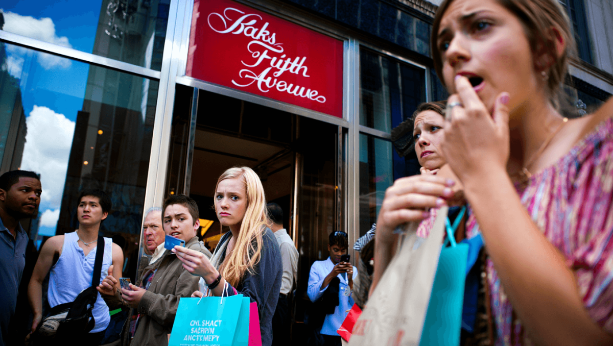 Saks files for bankruptcy: Should you use your Amex Platinum Card credit soon?