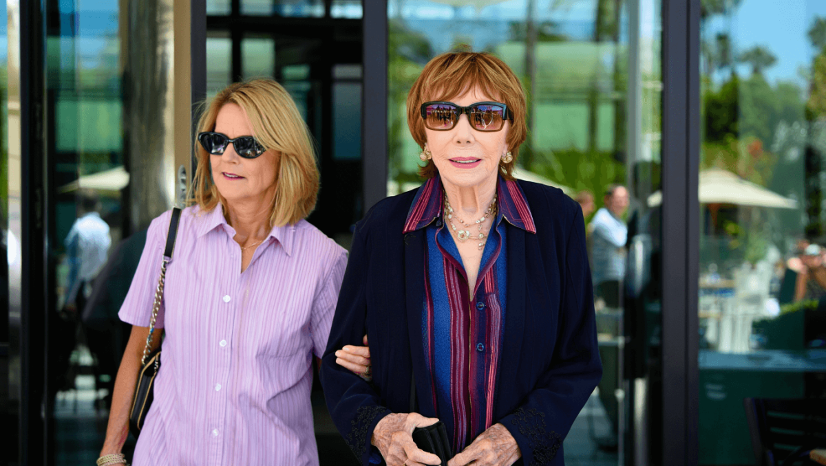 Shirley MacLaine, 91, makes rare appearance lunching at Los Angeles hotspot