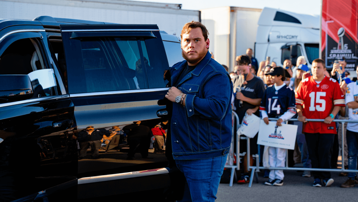 Luke Combs pulls out of Super Bowl show last minute, puts fans on baby watch