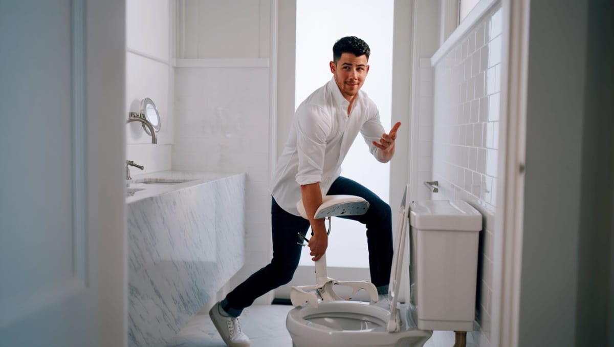
		Nick Jonas shares ‘unsolicited’ bathroom-related marriage advice: ‘The best thing ever’	