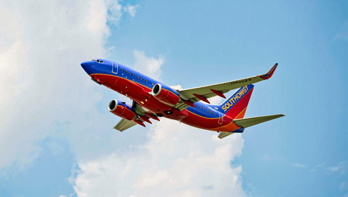Southwest is adding Starlink Wi-Fi to its planes: 300 jets to get fast tech in 2026
