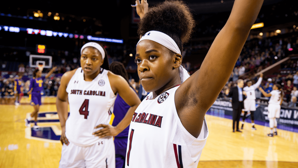 Erin Achenbach headshot