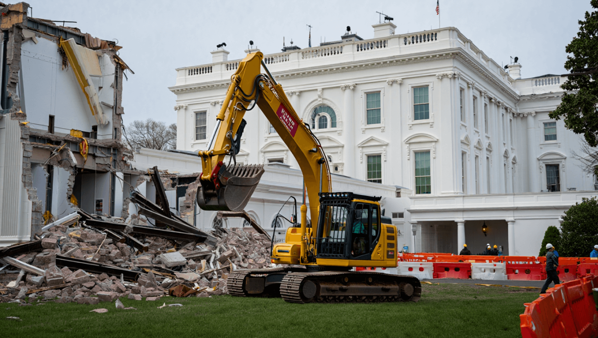 Everyone Is Saying The Same Thing About Trump's Demolition Of The White House's East Wing, And These Viral Photos Of The Destruction