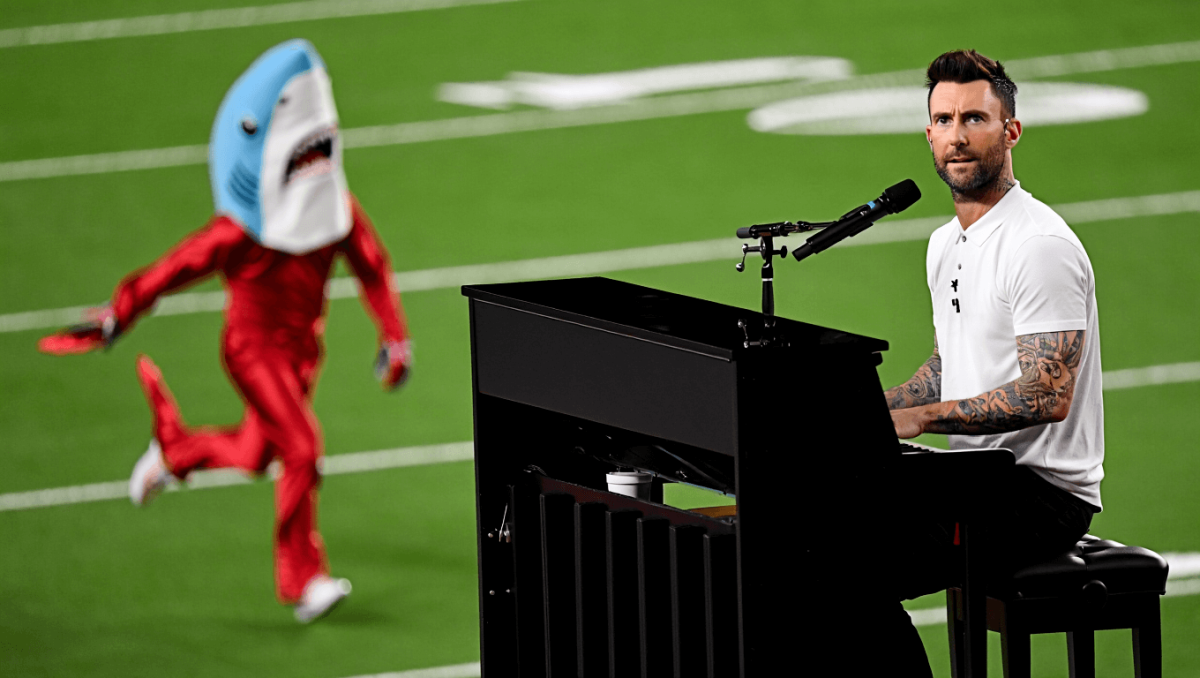 From Left Shark to Maroon 5, these are officially the worst Super Bowl halftime shows ever