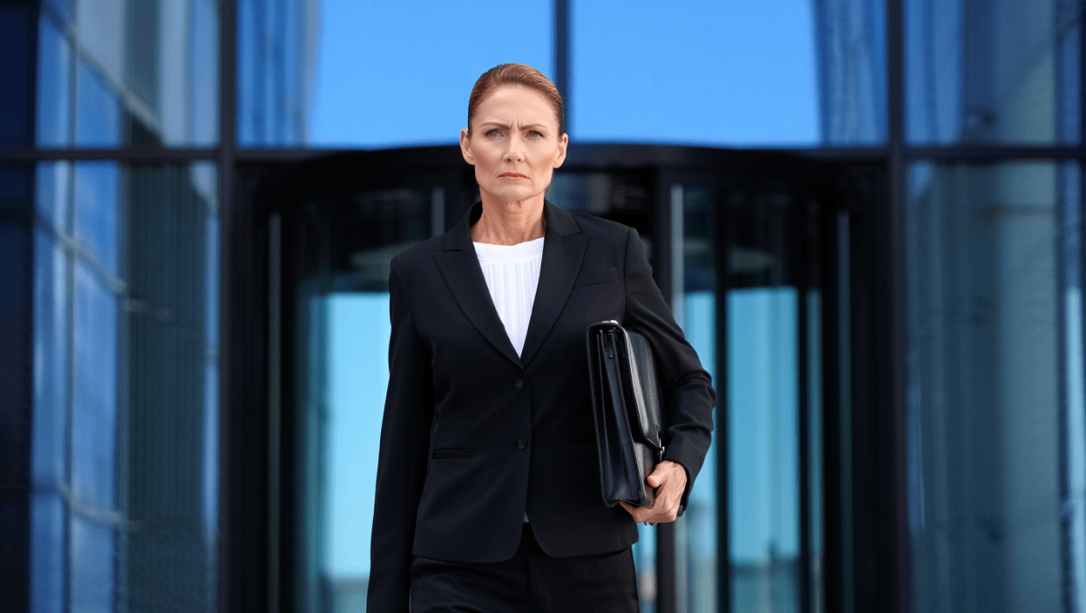 
		Kathy Ireland sues business managers for allegedly swindling multimillion-dollar fortune	