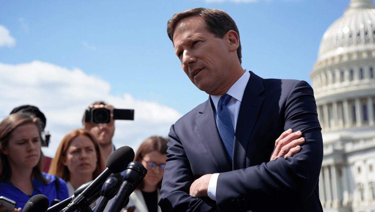People Are Calling Out JD Vance's "Repulsive" Take On Why He Won't Apologize To Alex Pretti's Family