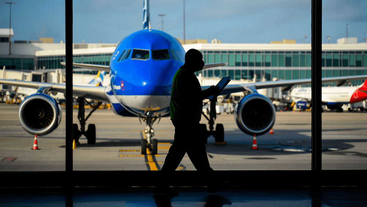JetBlue trims 12 routes, ends Manchester service to focus on Fort Lauderdale