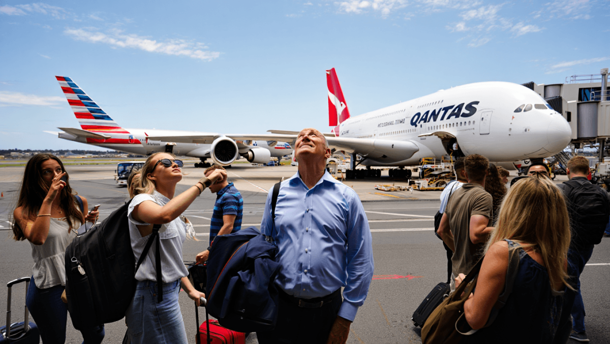 Earn up to 25,000 bonus miles when flying to Australia and New Zealand with American Airlines and Qantas