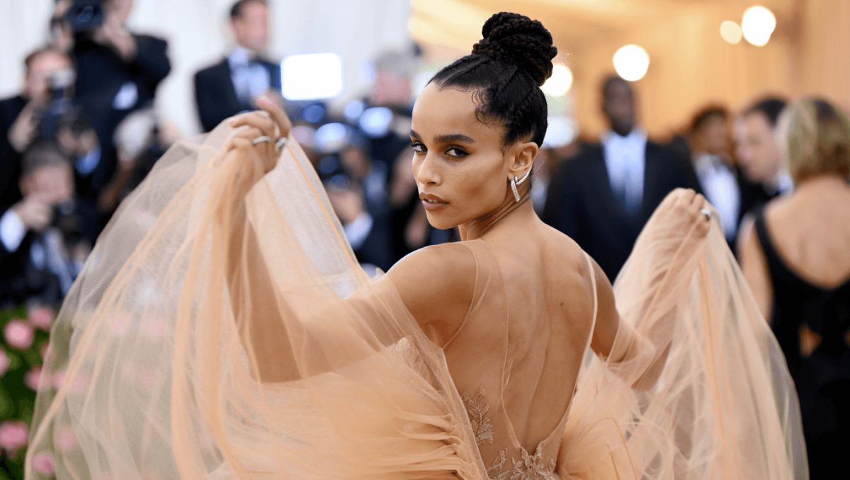 ZoÃ« Kravitz hides her massive engagement ring on Met Gala 2026 red carpet
