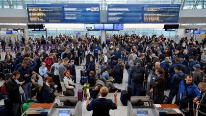 EU leaders call 'urgent meeting' with airlines as airport chaos grows