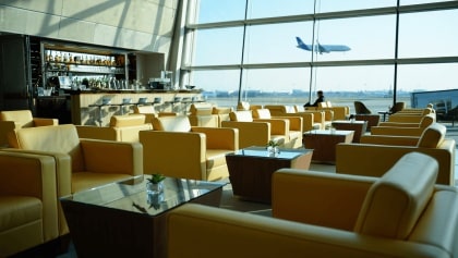 How to access Canada’s best airport lounge with points and miles