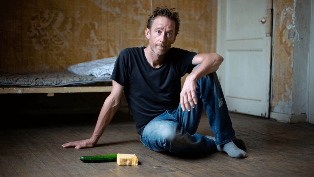 ‘Sex and the City’ alum slept on floors in Paris for 6 months — could only afford one cucumber and cheese