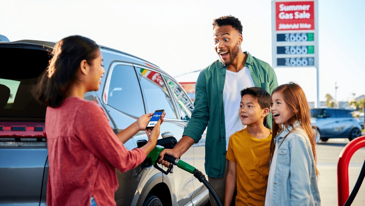 How to save at least $1 per gallon on gas every week this summer with OnePay