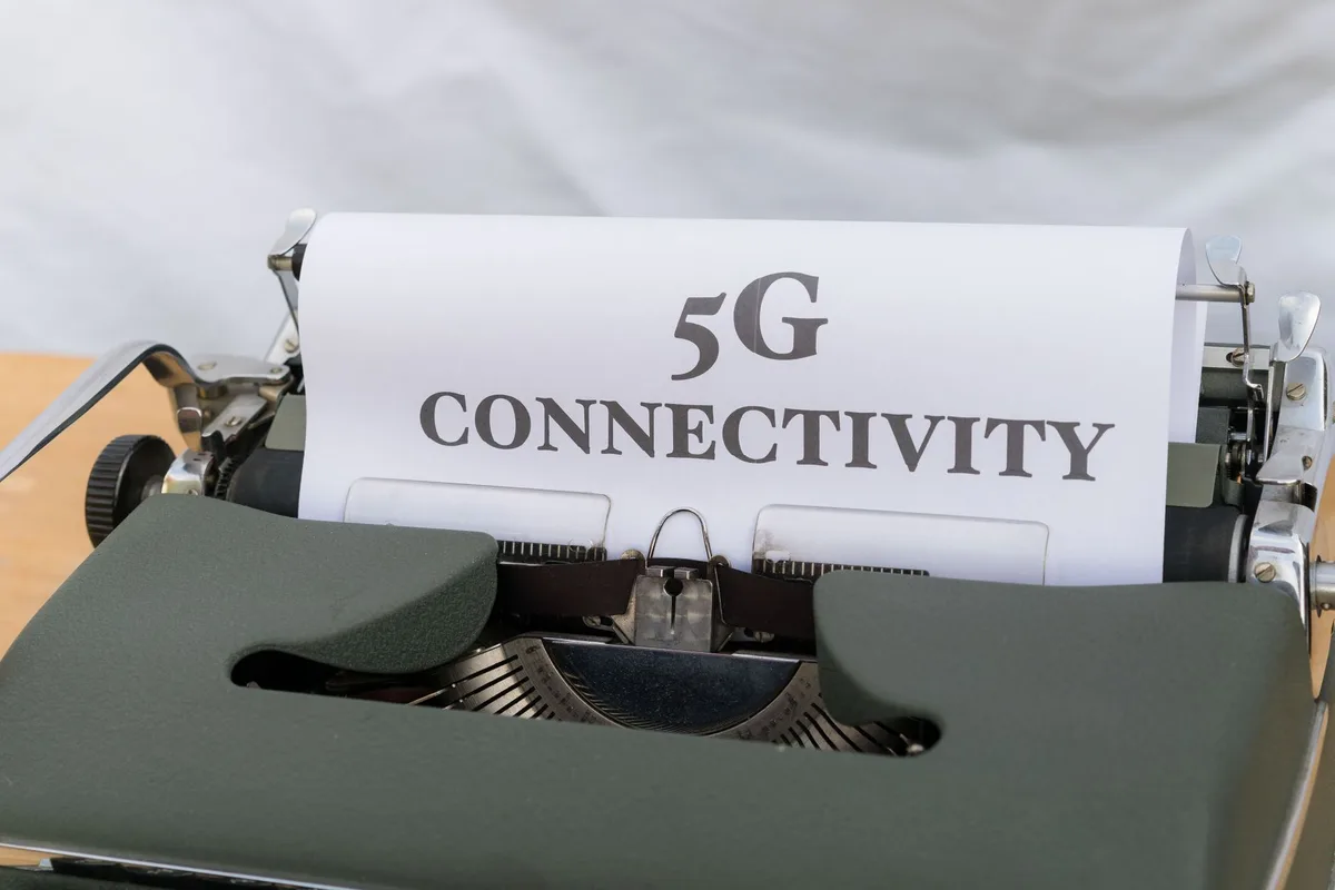 Digital communication and evolving language online