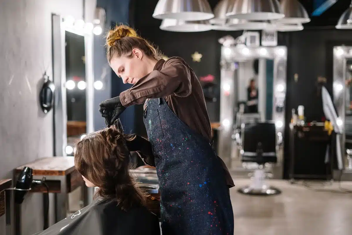 Scene from the 1989 film Steel Magnolias showing the iconic beauty salon setting