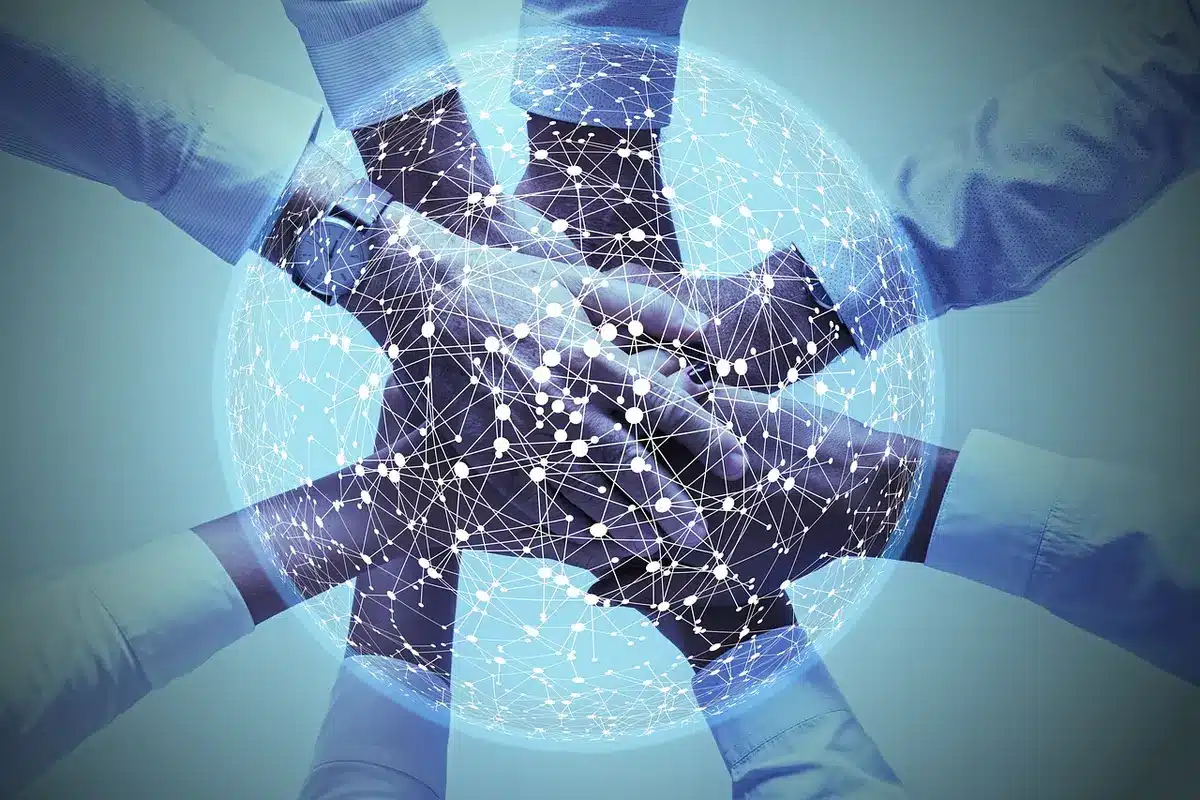 Clips of a reality-show exchange sharing across phones and social apps